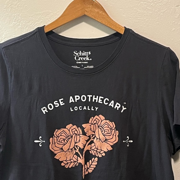 Schitt’s Creek T-shirt - Picture 2 of 5